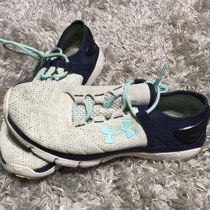 Under Armour tennis shoes